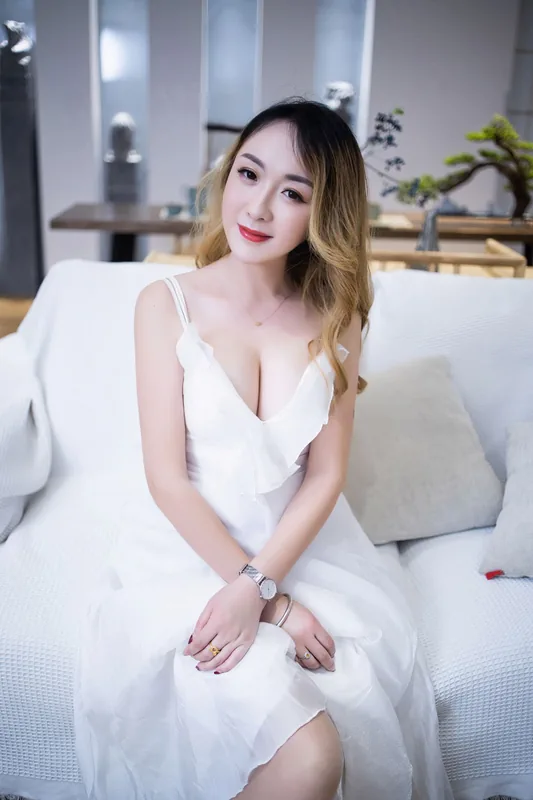Astrid, 39, from Guangzhou — verified profile